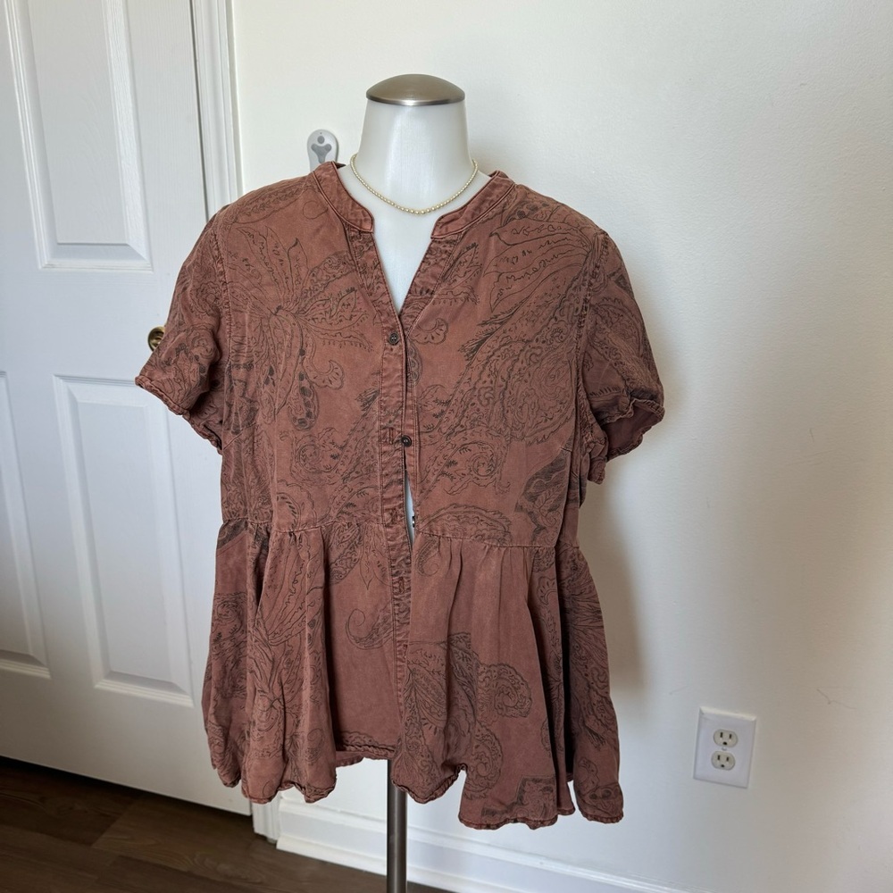 Paisley Button-Up Blouse - Brown
